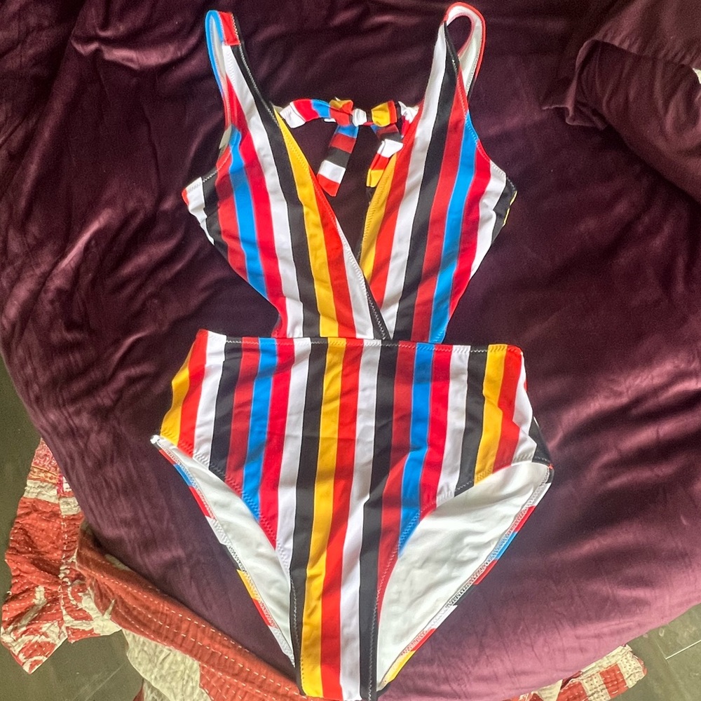 NWOT one piece swimsuit
